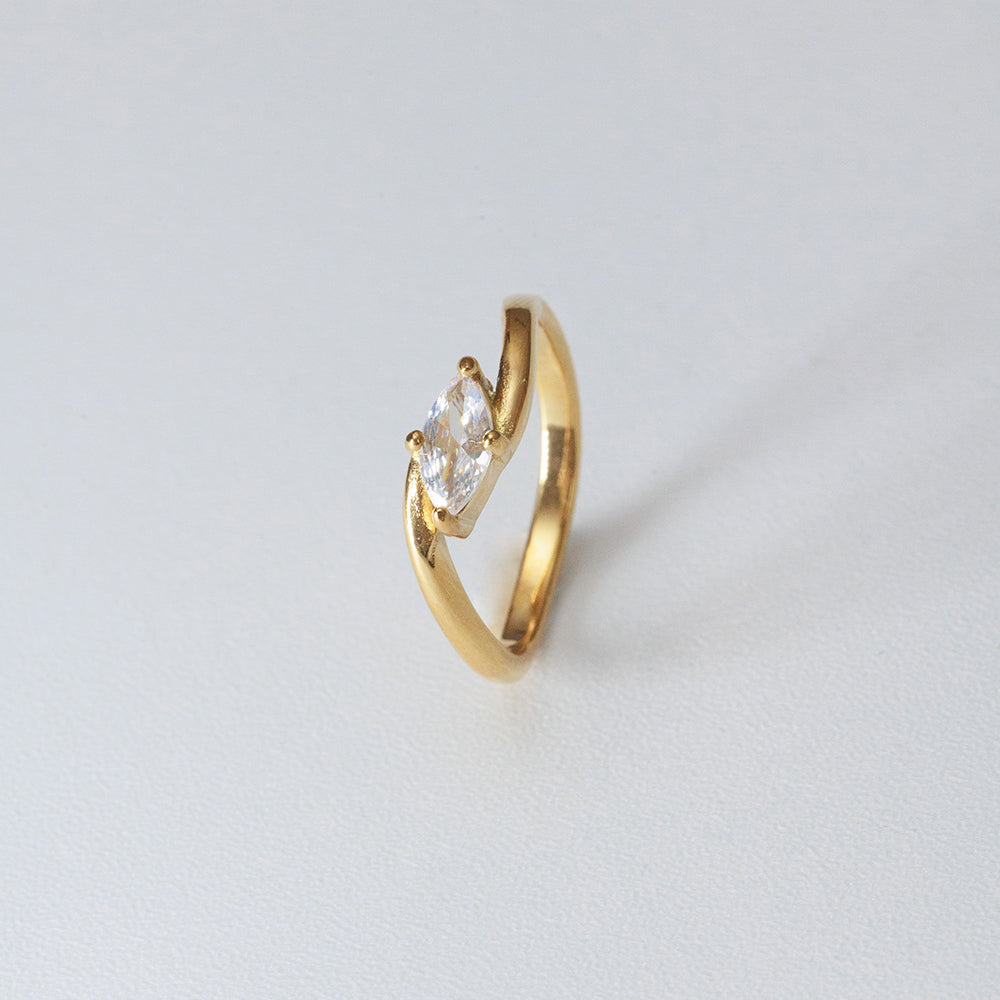 Lunelle™ Lightning Ring