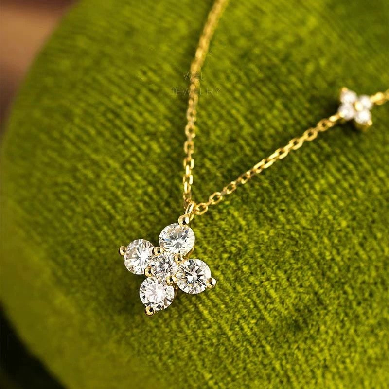 Lunelle™ Lucky Clover Necklace